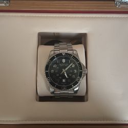 victorinox maverick chronograph black