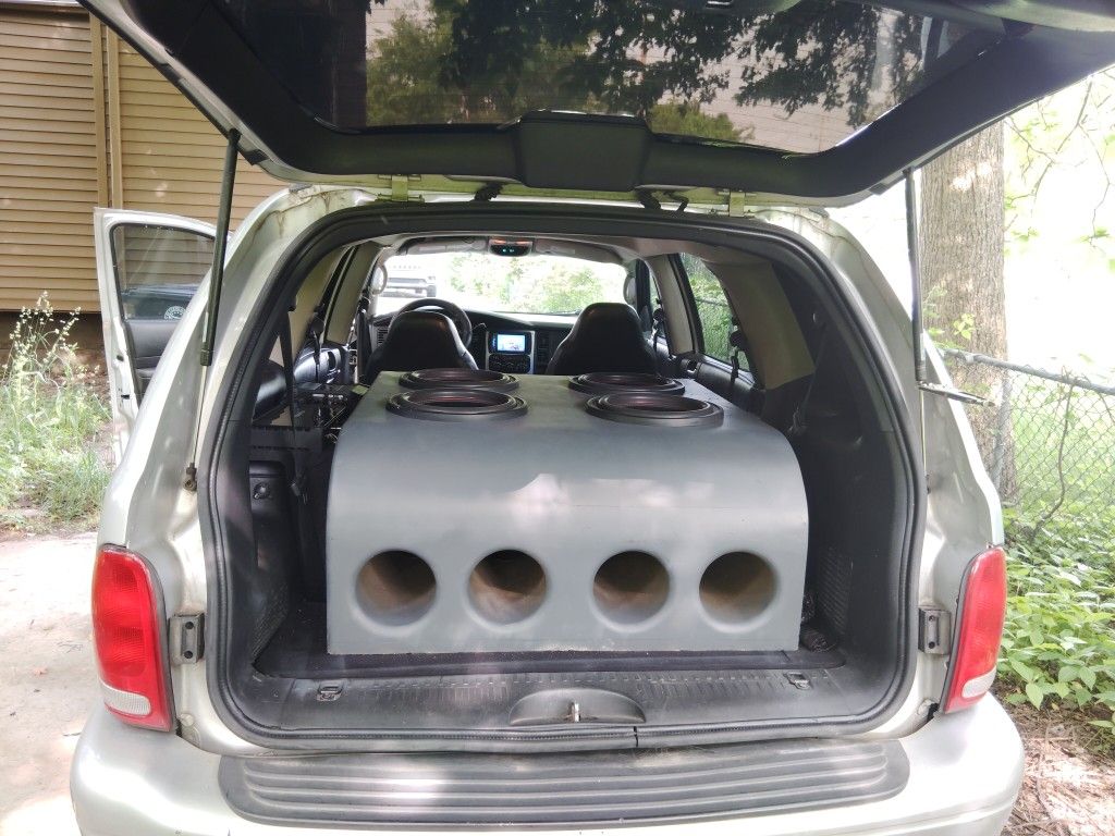 Custom Built 4 12 Box With 4 American Bass Xd Subs Box Has Steel Rods For Bracing