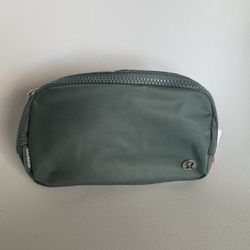 NWT Light Teal Everywhere Belt Bag
