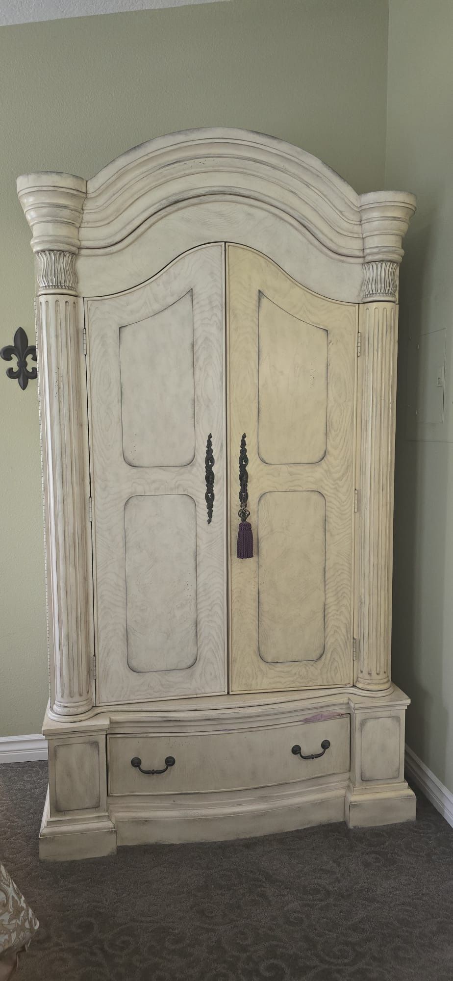Amoire- Clothes Closet