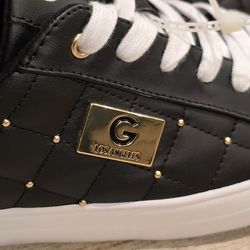 Guess shoe - Women size 8