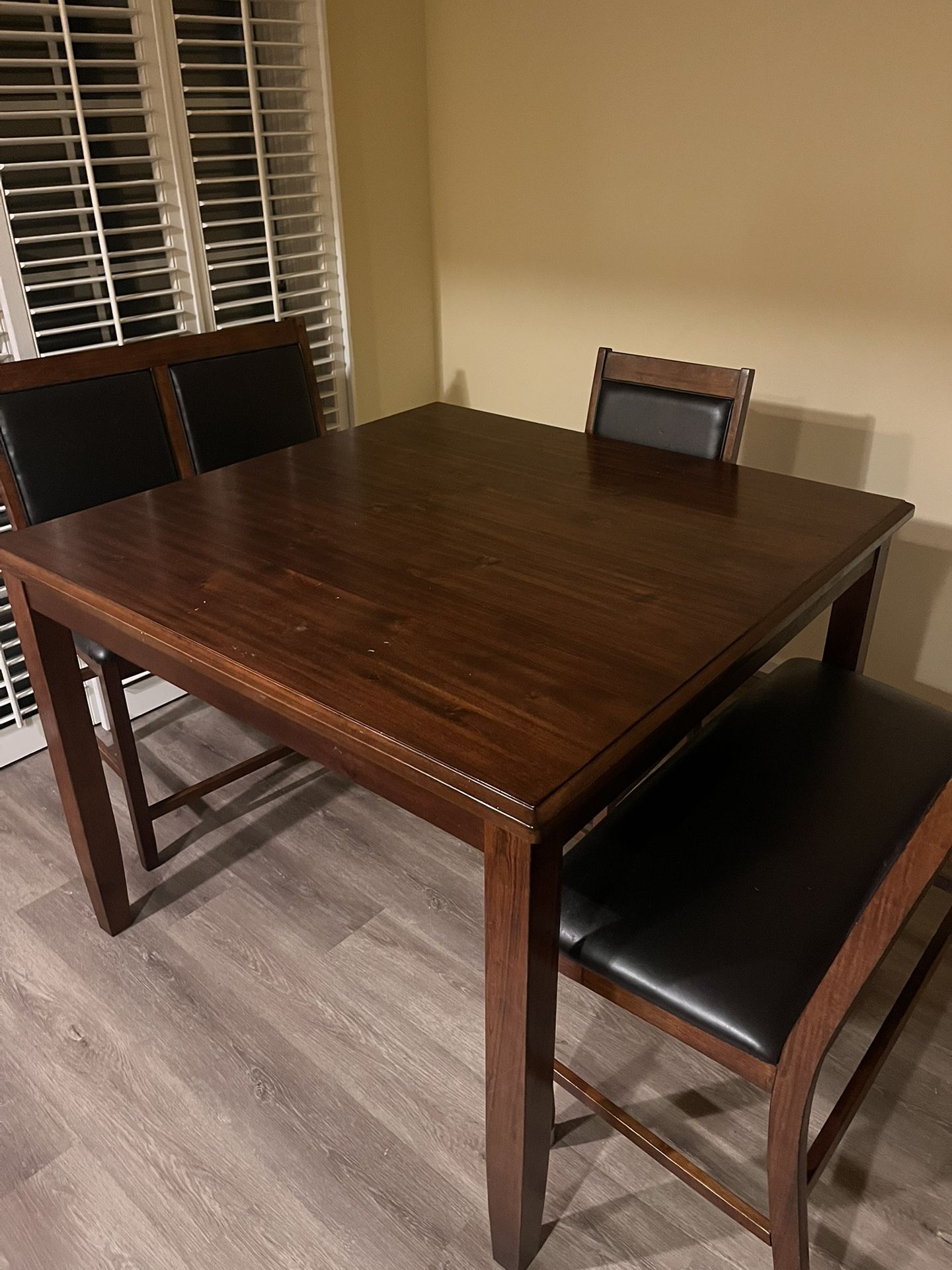 Dining Table With Chairs