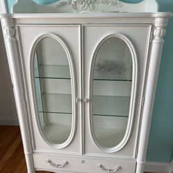 Young America Isabella Furniture Set