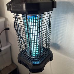 Electric mosquito flying insect zapper trap