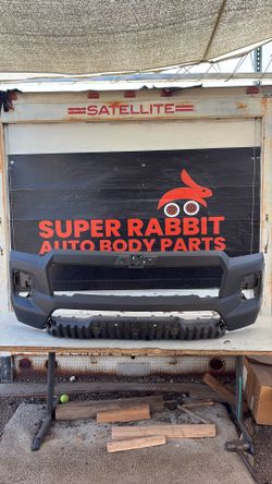 2023 Colorado Trail Boss Bumper Front OEM 2026