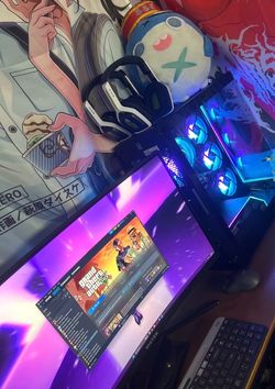 27” 1440p Curved Monitor