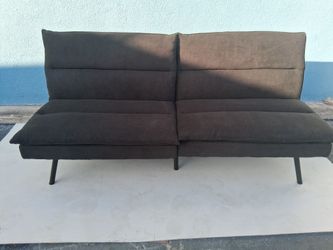 CLEAN FUTON:  5.9FT● LONG 2.7 FT TALL
