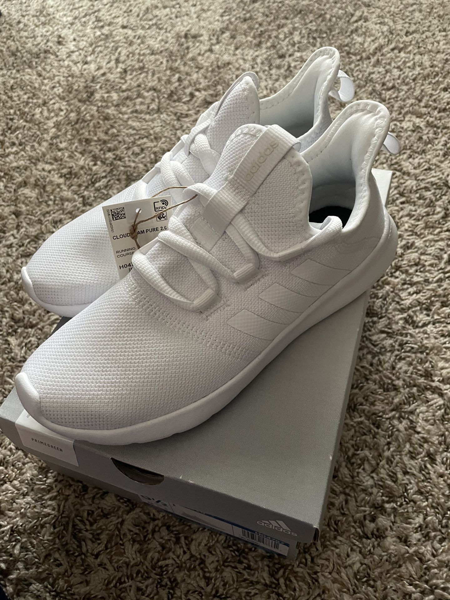 Step on Clouds with Adidas Cloudform 2.0 Size 6.5 for Sale in Palm Shores, FL - OfferUp