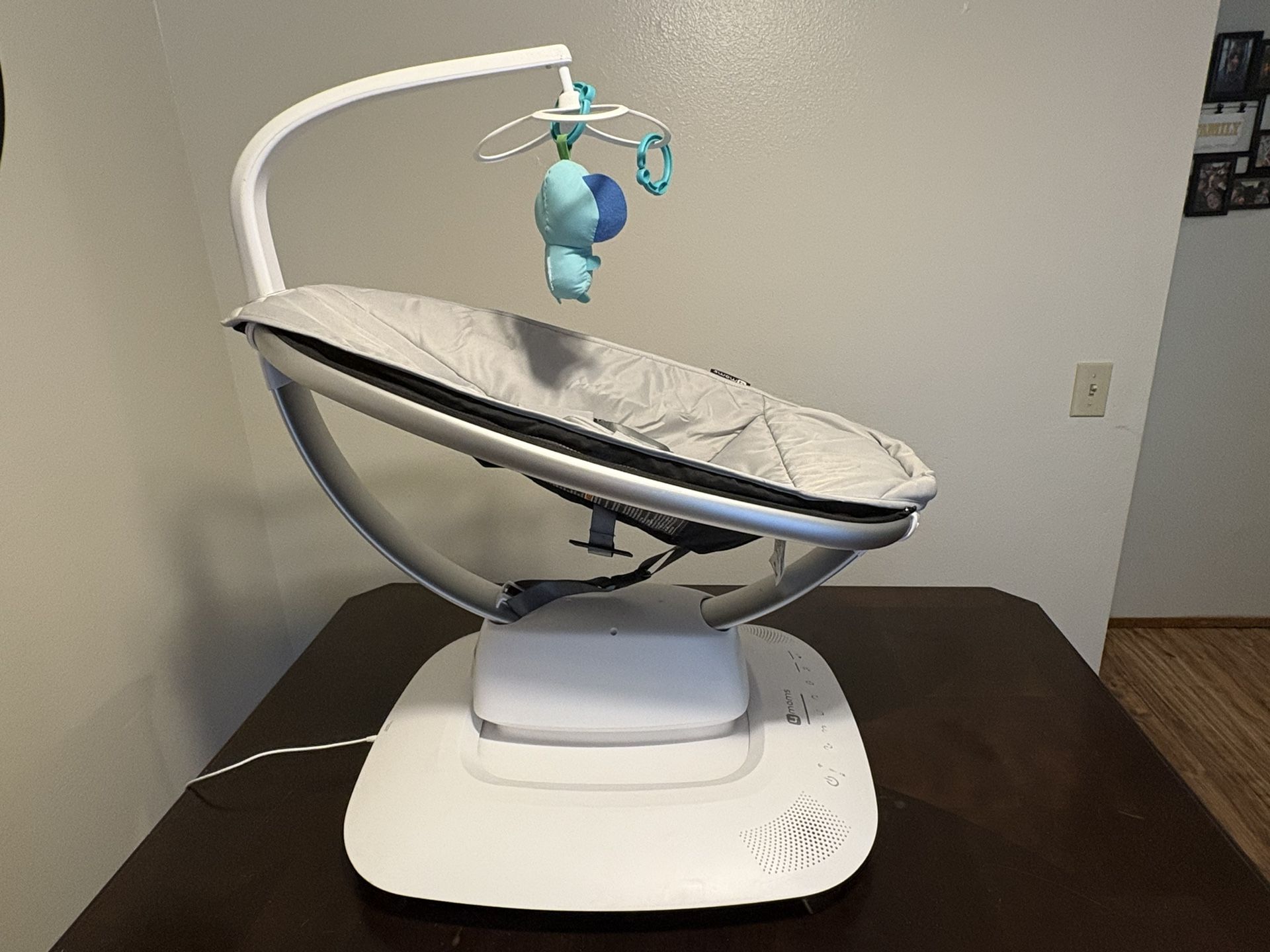 4moms MamaRoo Multi Motion Baby Swing 