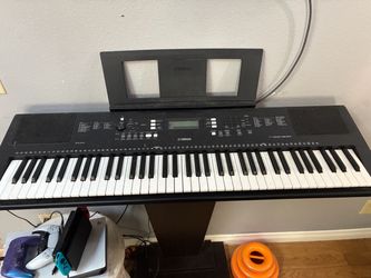 Yamaha PSR-EW300 76-Key Digital Keyboard w/ Matching Black Wooden Stand