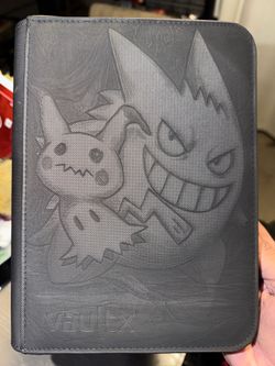4 Pocket Black Binder featuring Gengar and Mimikyu