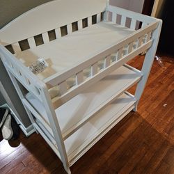 White Baby Changing Table With Changing Bad