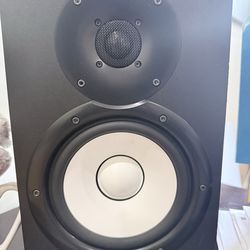 Yamaha HS7 6.5 inch Powered Studio Monitor Pair - Black