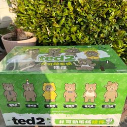 Ted 2 Authentic Pop mart Box 