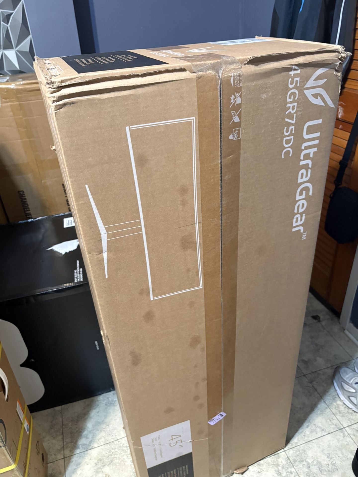 LG UltraGear 45GR75DC 45" Monitor