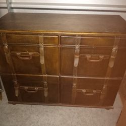 Dresser, File Cabinet 4 Drawers Vitage Looking All Wood Make An Offer 