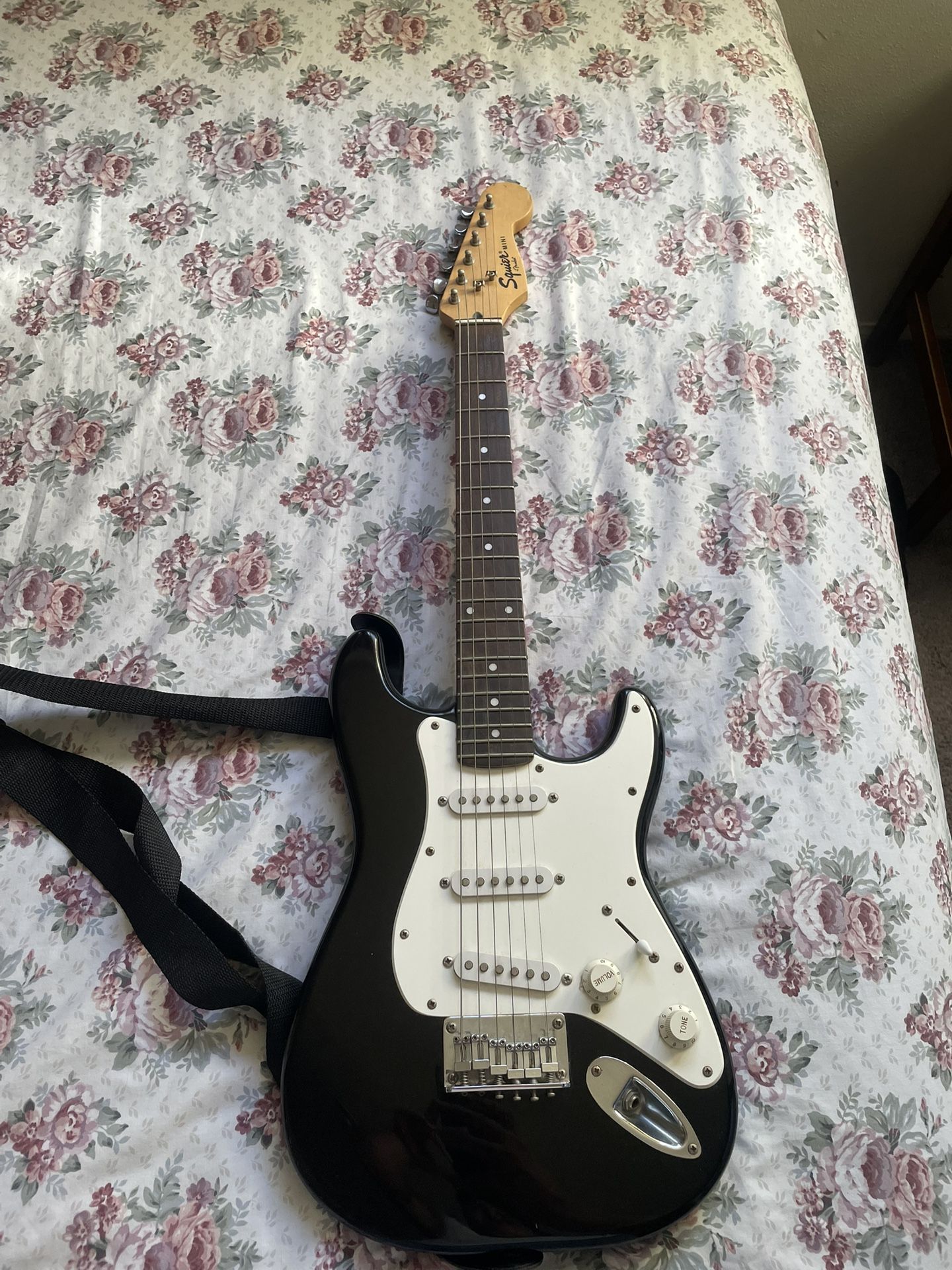 squier guitar