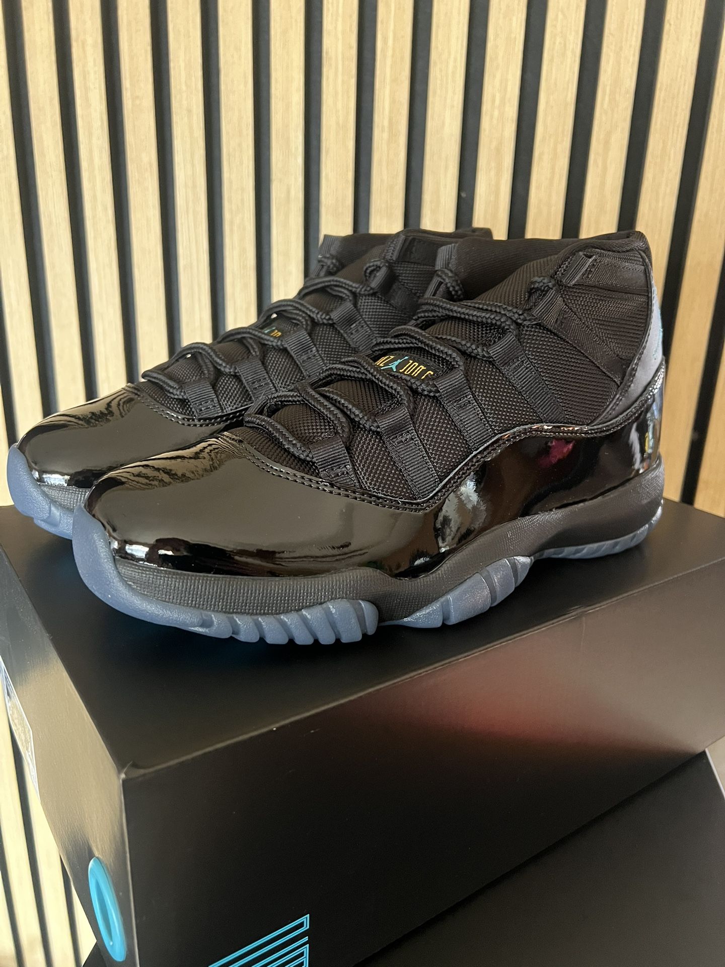 Nike Air Jordan 11 Retro Gamma Sz 8.5M