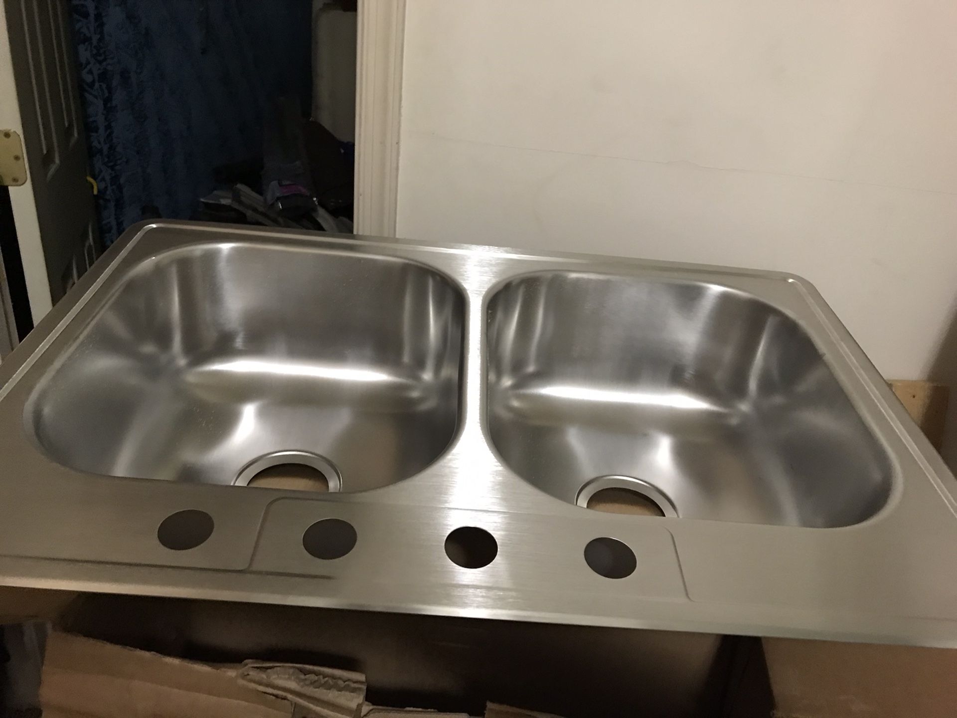 DOUBLE BOWL STAINLESS STEEL SINKS