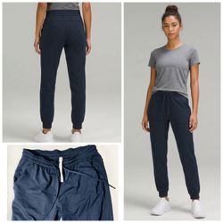 Lululemon Navy Blue Jogger Pants blue 8