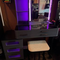 Makeup Vanity