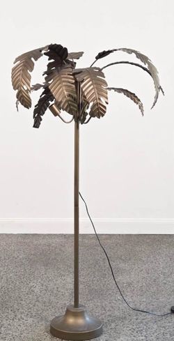 Super cool boho palm tree floor lamp. Vintage feel.