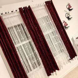 Curtain Set