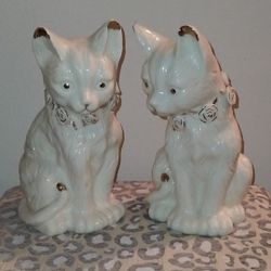 Vtg~Porcelain~Cat Figurine~Formalities by Baum Bros~White~10Kt Gold Trim(B54)