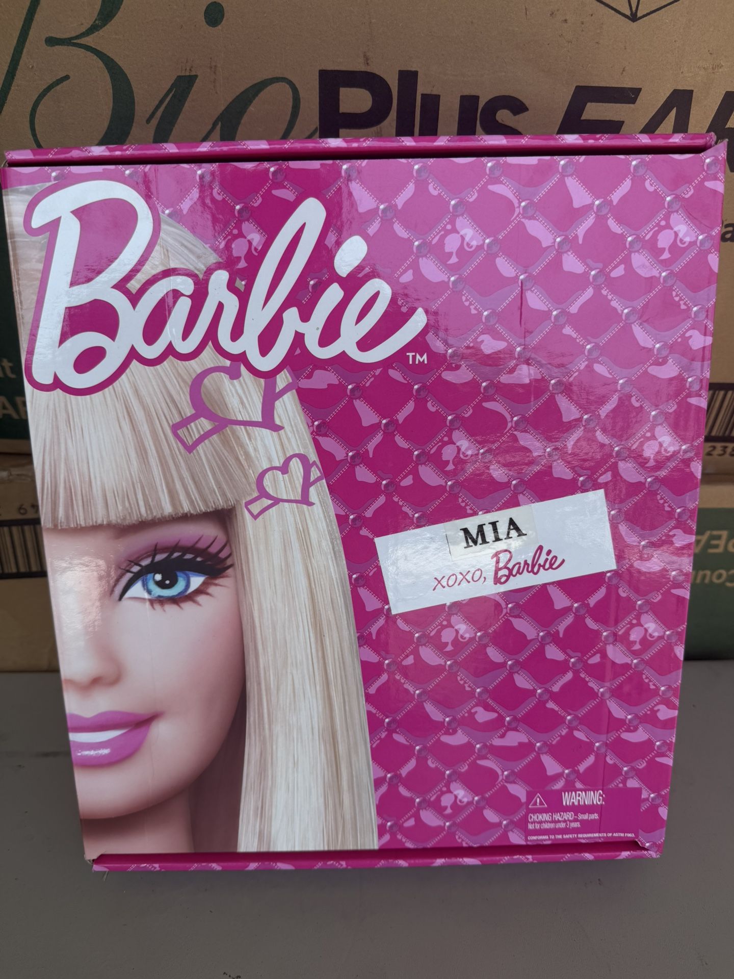 2015 Barbie Keepsake Doll & Fashions Gift Pack -