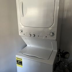 GE White Stackable Washer / Dryer 
