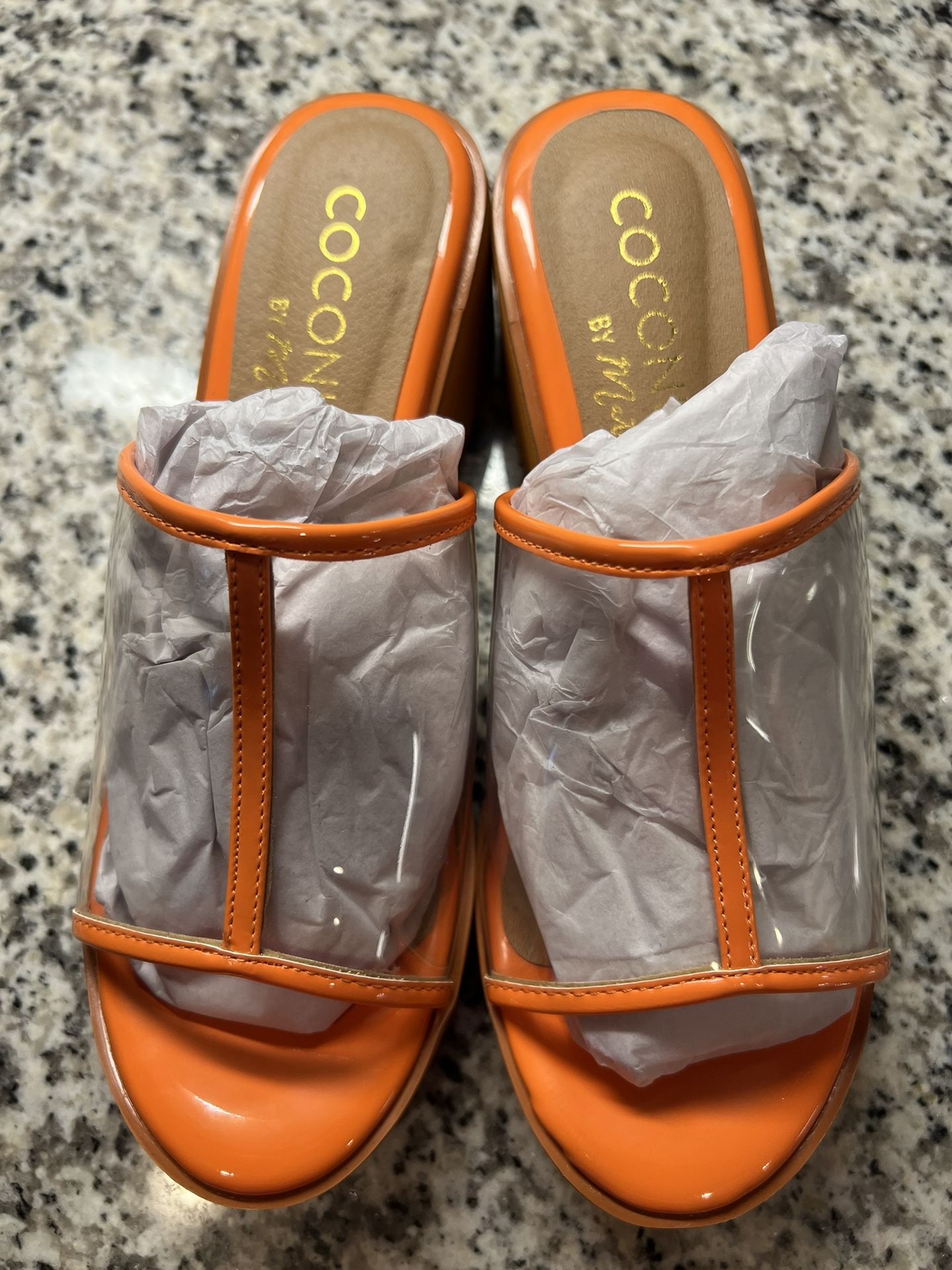 Coconuts by Matisse Size 8 orange Wedge Sandal