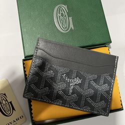 Go yard Card Holder