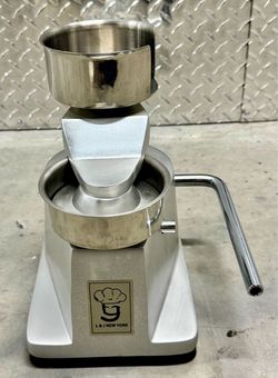 L&J Hamburger Press - 4.5 inch diameter