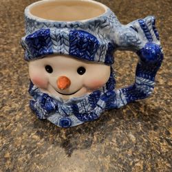 Blue snowman face oversized mug