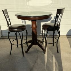 Pub Table With Bar Stools 