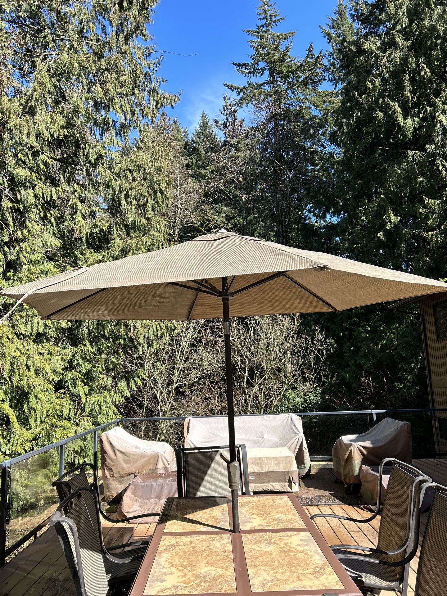 Outdoor Patio Table, 6 Chairs, Umbrella And Stand for Sale in Bonney Lake, WA OfferUp