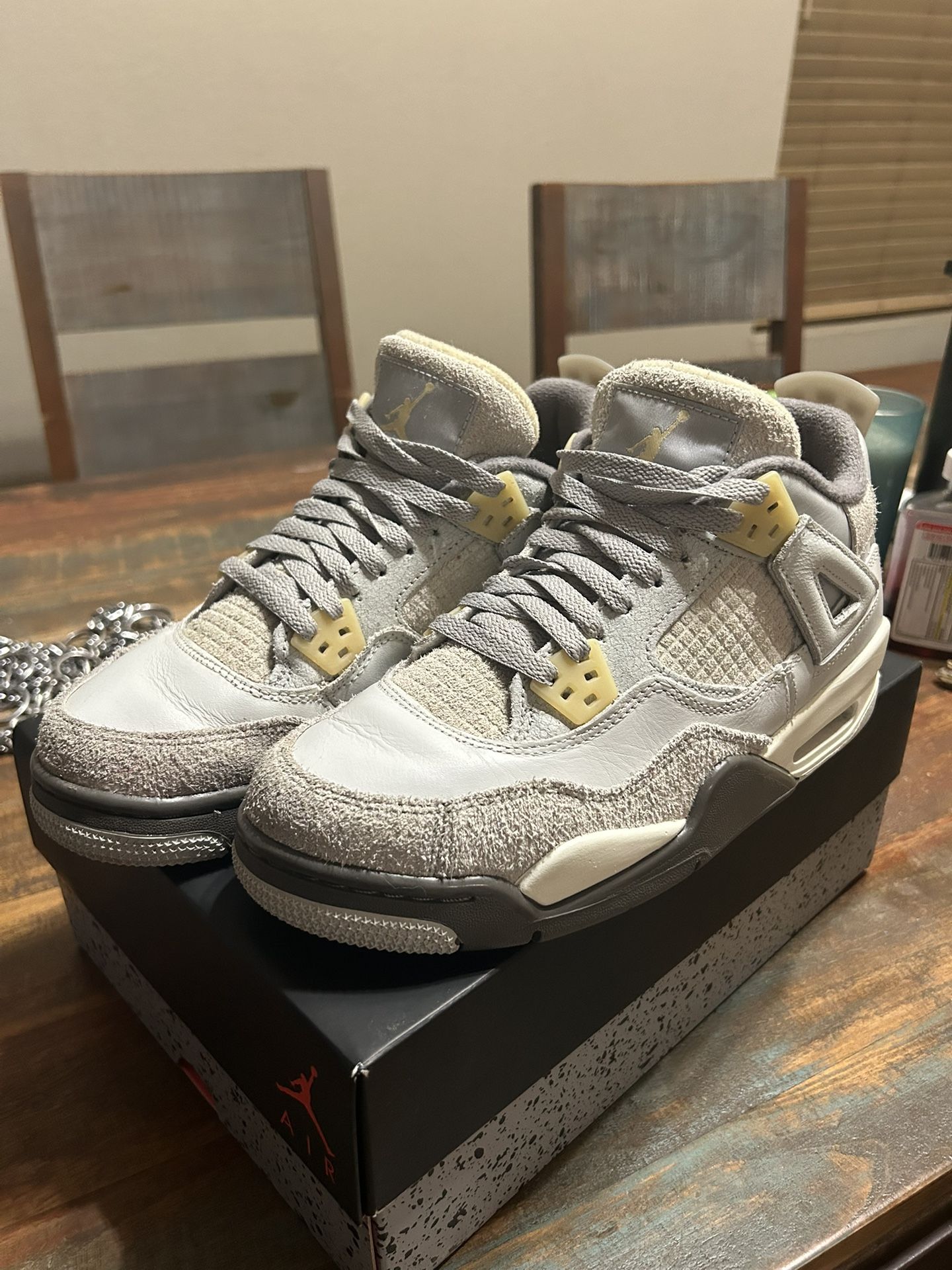 Air Jordan Retro 4