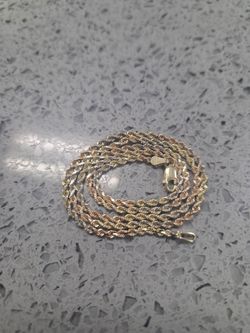 3 golds rope chain
