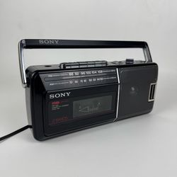 Vintage Sony CFM-140 AM/FM Cassette-Corder Portable Radio Cassette Player