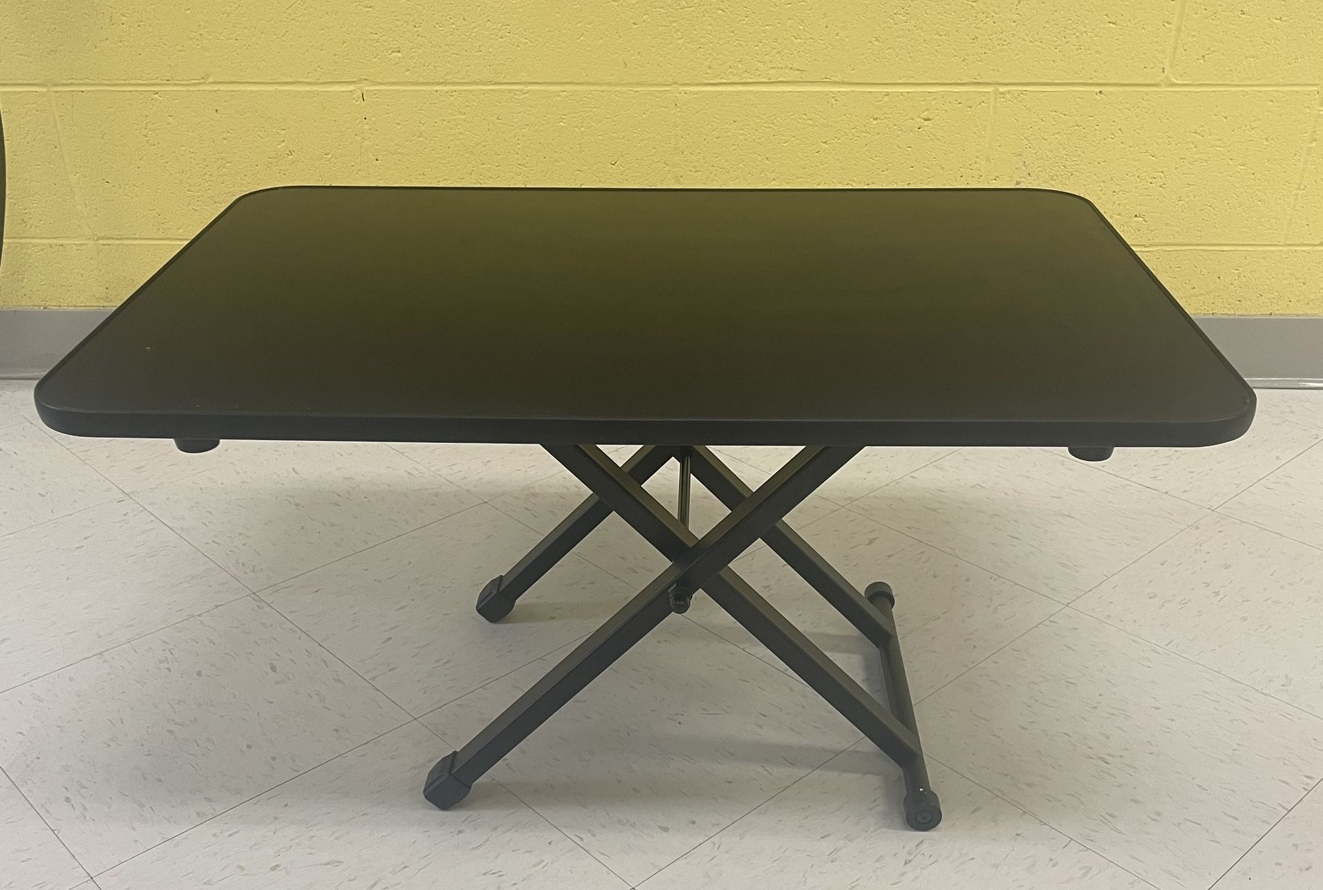 Adjustable Table Desk