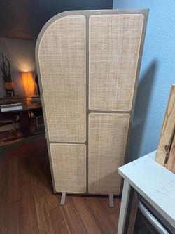 Room divider