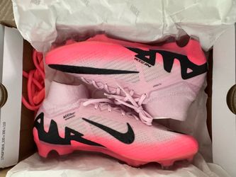Brand New Nike Zoom Superfly Soccer Cleats