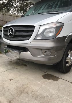 Bumper for a Winnebago view