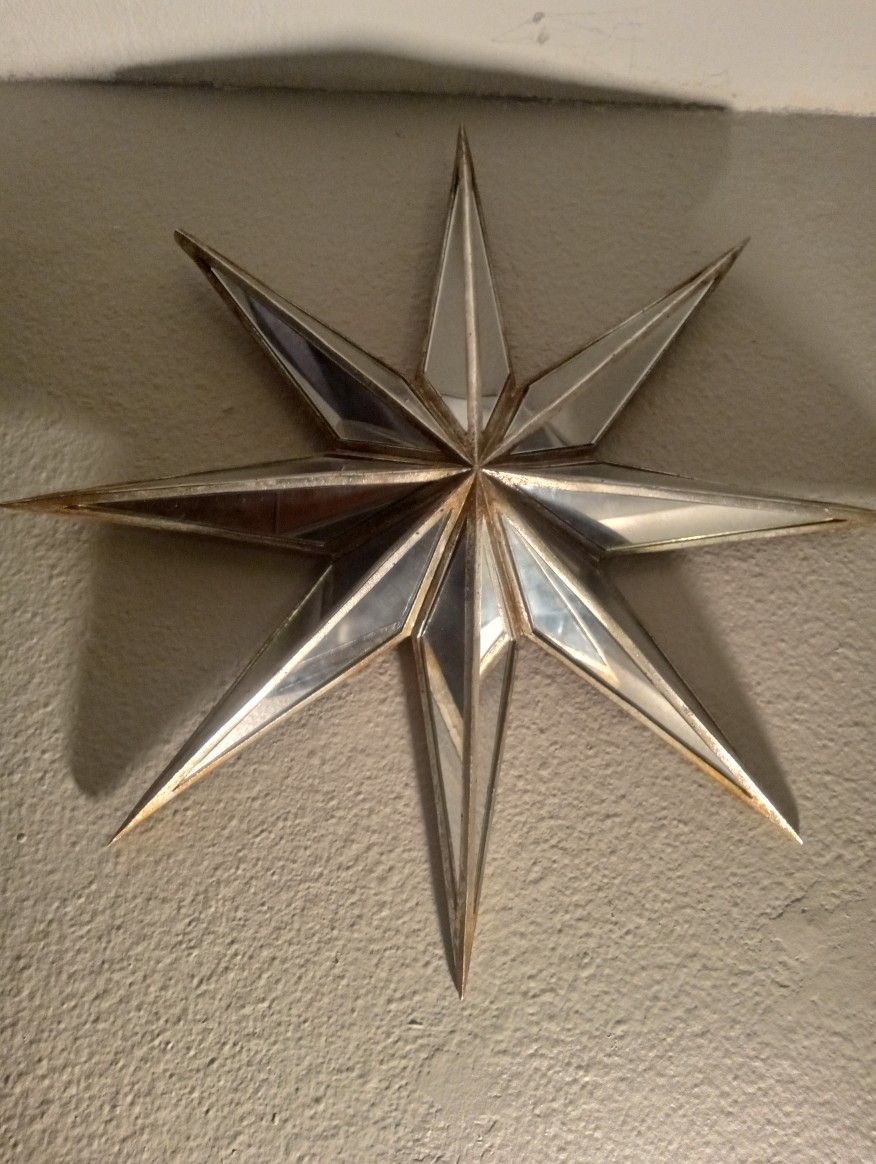 ANTIQUE MIRRORED STAR WITH METAL