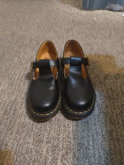 Dr Martens Size 8 Black Shoes AirWair
