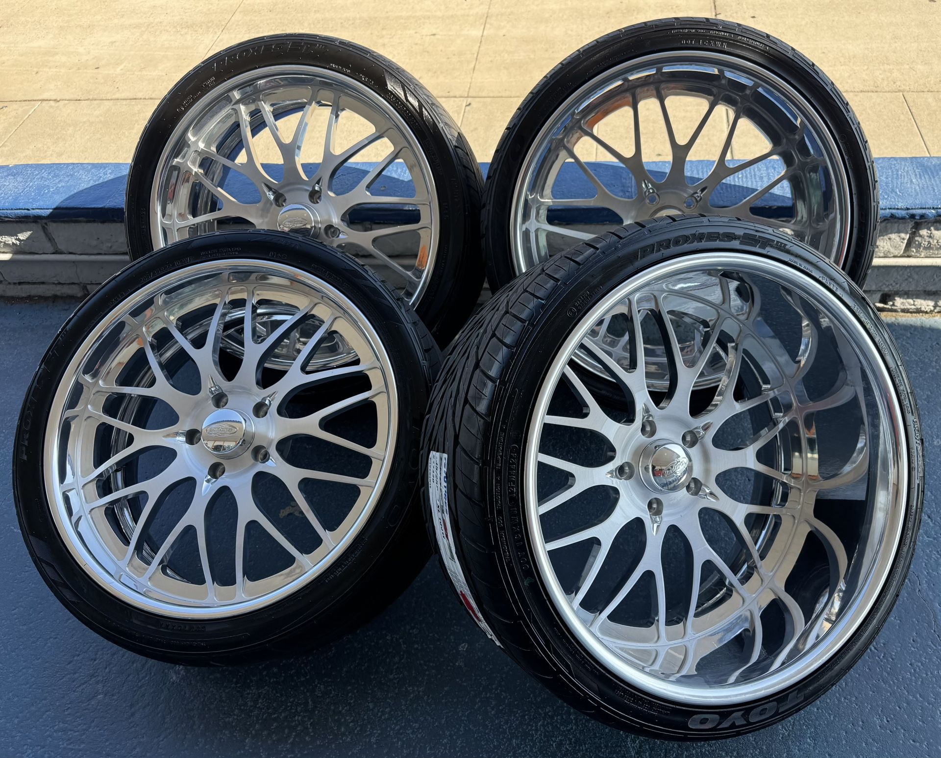Intro Id 313 Staggered 22x9 - 22x12 With Toyo St III 265/35/22 - 335/25/22 Tires For Obs - C-10🔥🔥