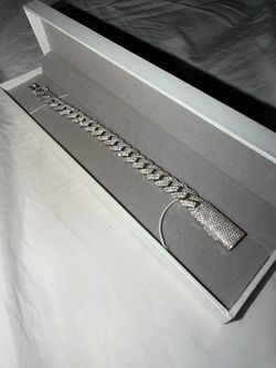 12mm Moissanite Cuban Link bracelet