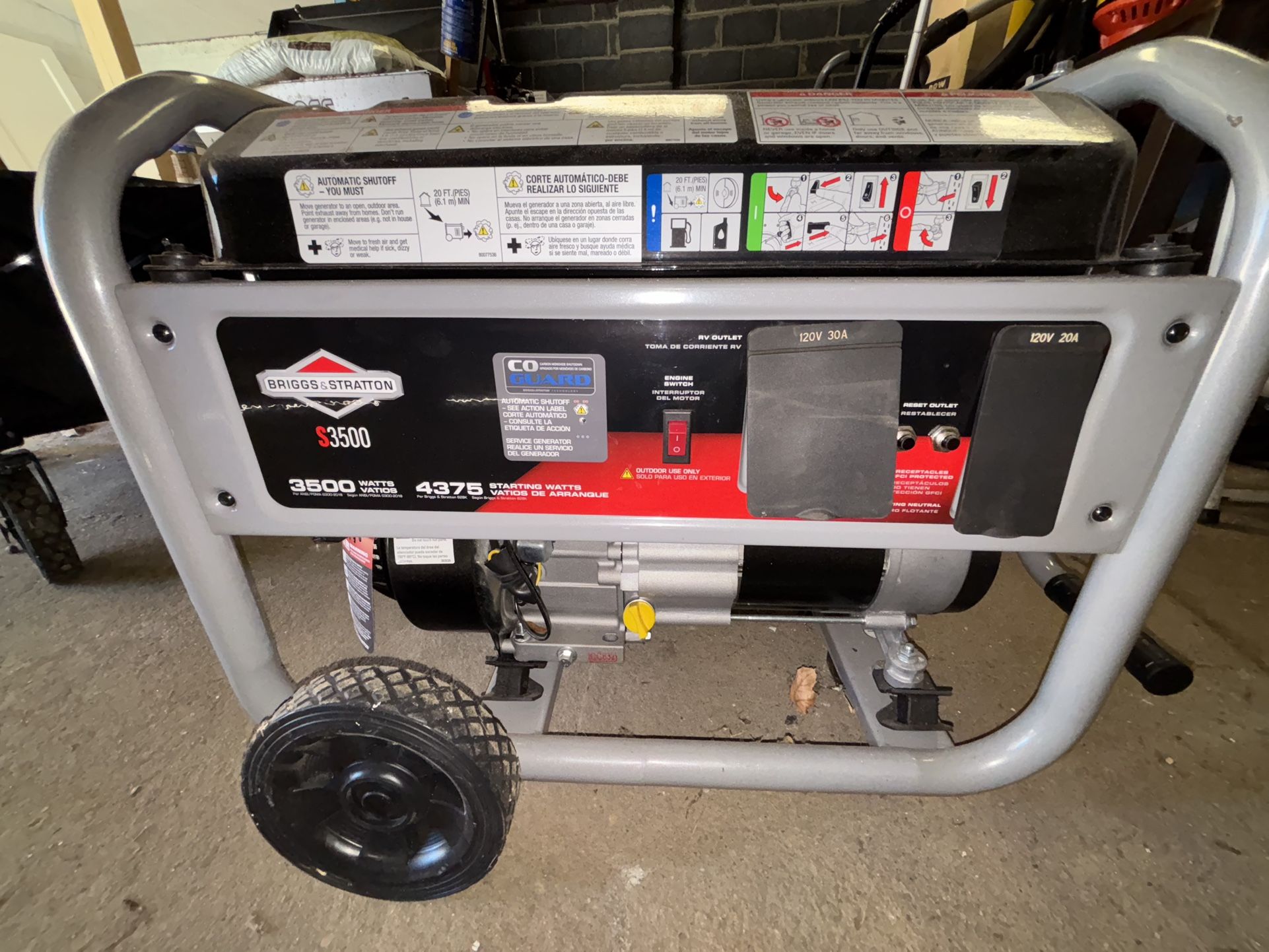 Briggs & Stratton Generator