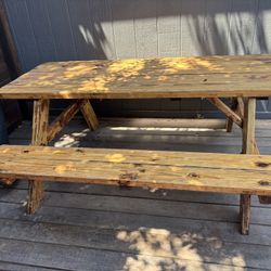 Picknic Table