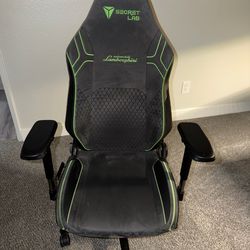 Secret lab Titian evo regular chair